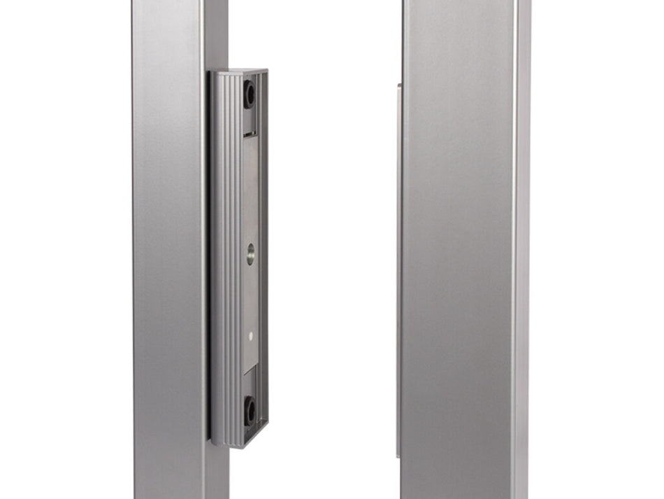 Locinox S-MAG - Integrated magnet lock for sliding gates